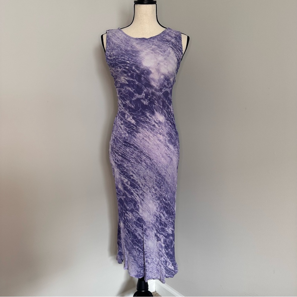 Vintage Lisa Ho Purple tie-dye midi dress with a flowy silhouette